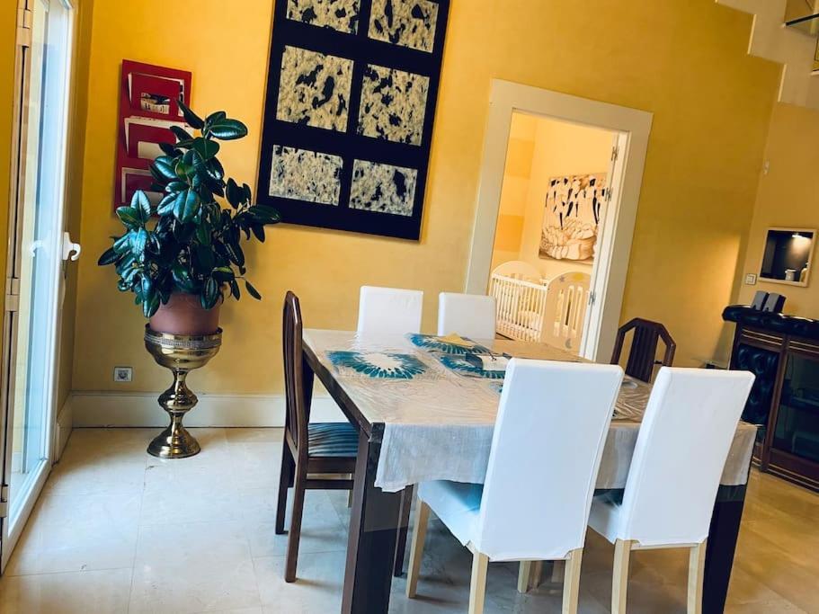 Madrid City Modern Apartment In Villa, Free Wifi アロヨモリーノス エクステリア 写真